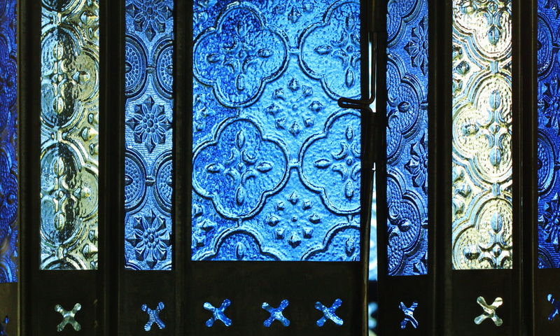 decorative, oriental, indoors, ornaments, creativity, floral pattern, glass, bright, art and craft, blue, photo, built structure, design, colorful, translucent