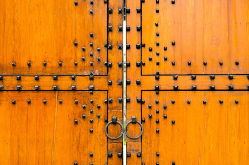 wood, gate, entrance, 5K, safety, door, wall - building feature, pattern, metal, cross, protection, orange, security, backgrounds, traditional, orange color