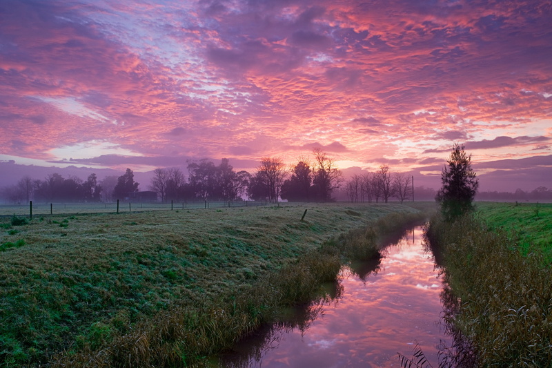 2K, fence, river, channel, morning, fields