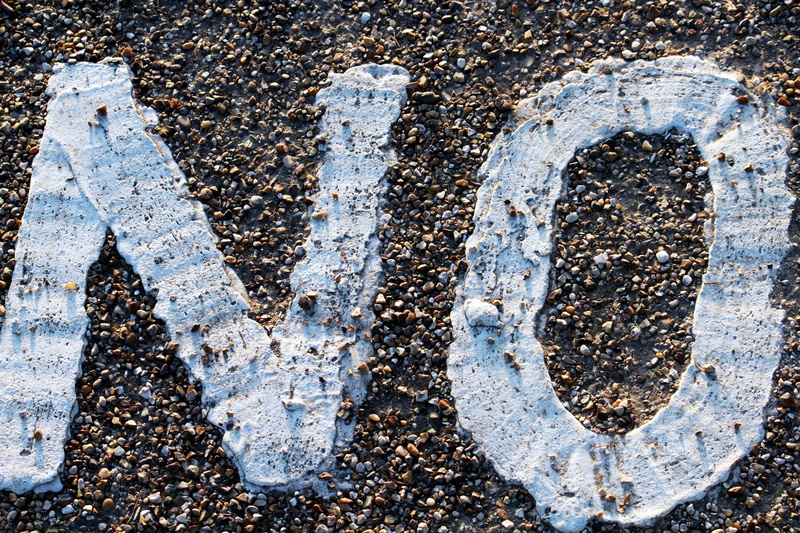 tarmac, forbid, textured, white, communication, transportation, full frame, concrete, road, backgrounds, close-up, grey, outdoors, city, guidance, restrict