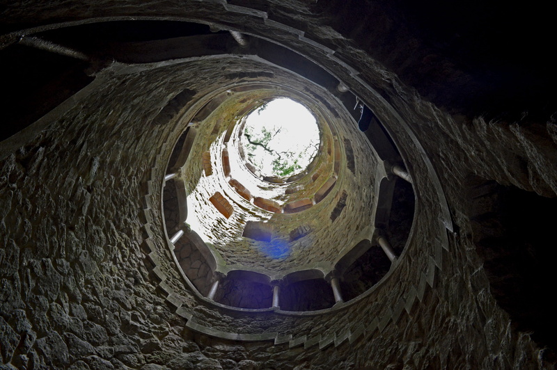 shape, nature, built structure, passage, architecture, ancient, empty, sintra, 4K, directly below, arch, tunnel, well, indoors, mystical, history, design