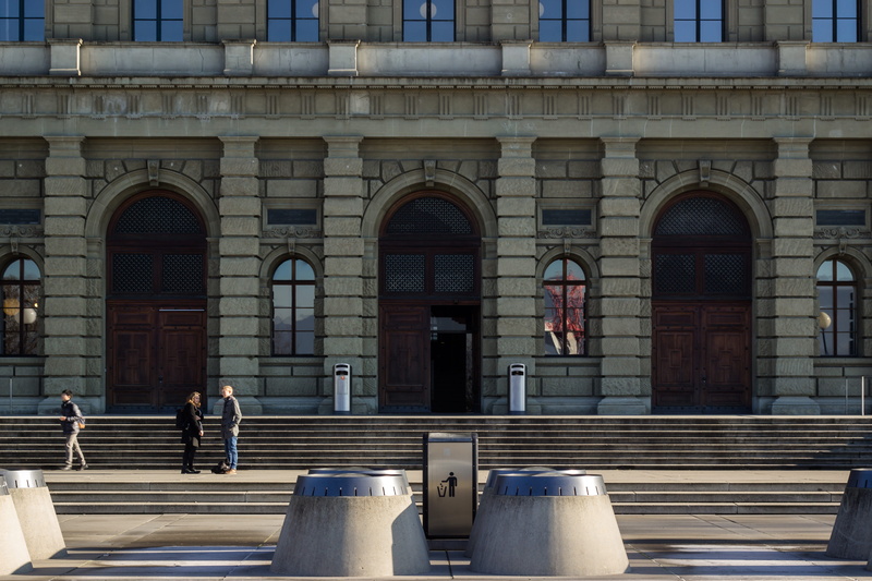 zürich, entrance, women, building, the past, city, built structure, architecture, building exterior, switzerland, old, men, arch, university, 5K, day