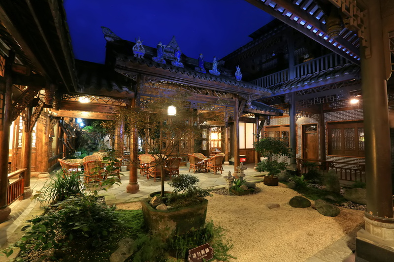 night, plant, residential district, city, house, building exterior, built structure, tree, illuminated, potted plant, dusk, inn, the ancient town, lighting equipment