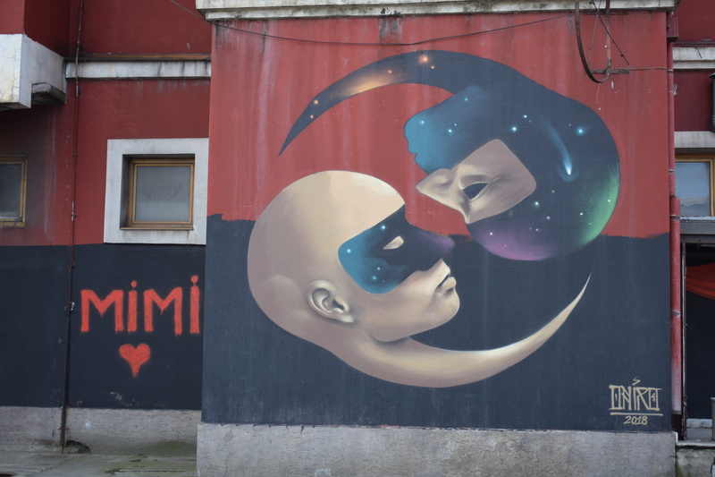 day, emotion, no people, advertisement, art, red, banister, balloon, aquatic, fun, creativity, representation, 5K, painting, architecture, alphabet, smiling