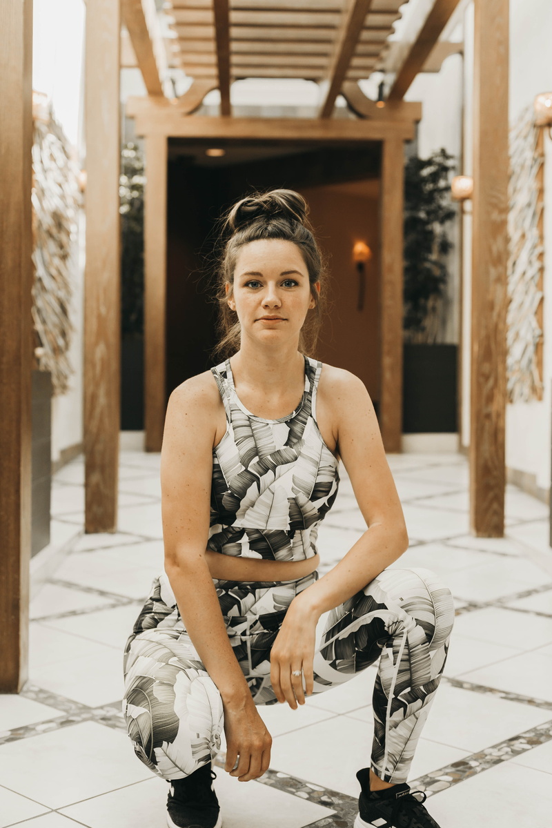 pottery, gown, robe, shoe, lifestyles, beautiful woman, beauty, one person, portrait, clothing, person, plant, flooring, real people, evening dress, day