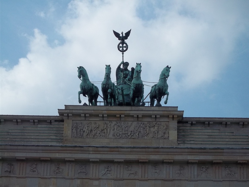 craft, city, 4K, berlin, city gate, art and craft, ornate, germany, outdoors, representation, sky, livestock, sculpture, built structure, travel destinations