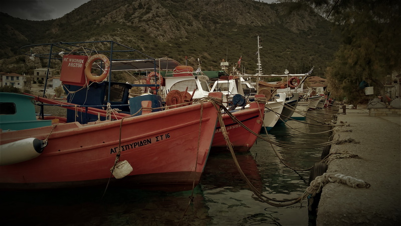 fishing industry, Trikeri, harbor, fishing boat, rope, ports, sky, boat, architecture, outdoors, 2K, beach, transportation, day, water, nautical vessel