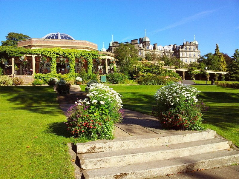 quiet, landscape, sunlight, architecture, harrogate, blue, ornamental garden, 1080P, lawns, leafed, England, hedge, yorkshire, formal garden, built structure