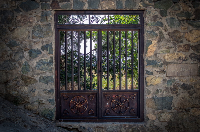 building exterior, 2K, canon camera, day, house, closed, pattern, safety, tehran, protection, architecture, security, old, nature, stone wall