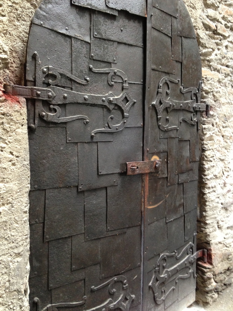 closed, building exterior, middle ages, no people, close-up, metal fitting, lock, castle, architecture, double door, old, security, wood - material, latch