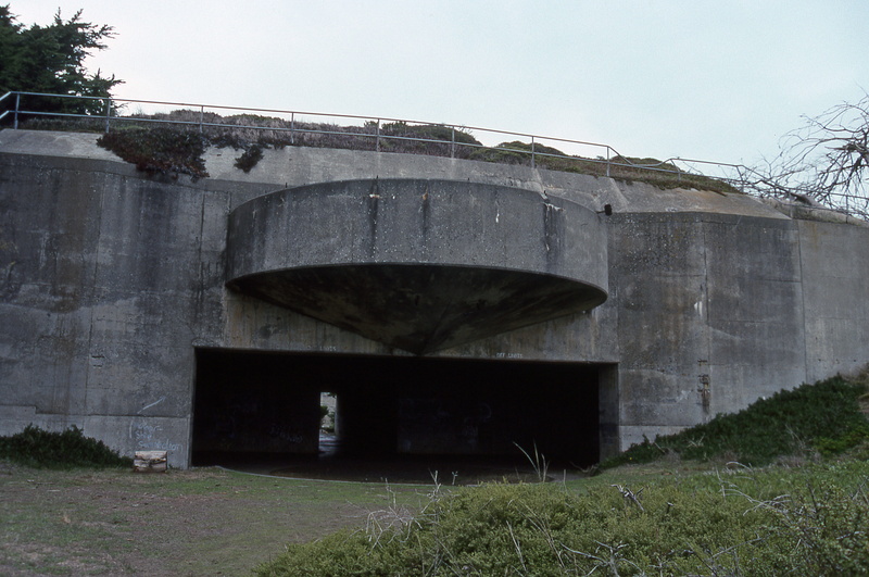 connection, united states, marin, bridge - man made structure, abandoned, day, marin headlands, wall - building feature, land, no people, outdoors, artillery