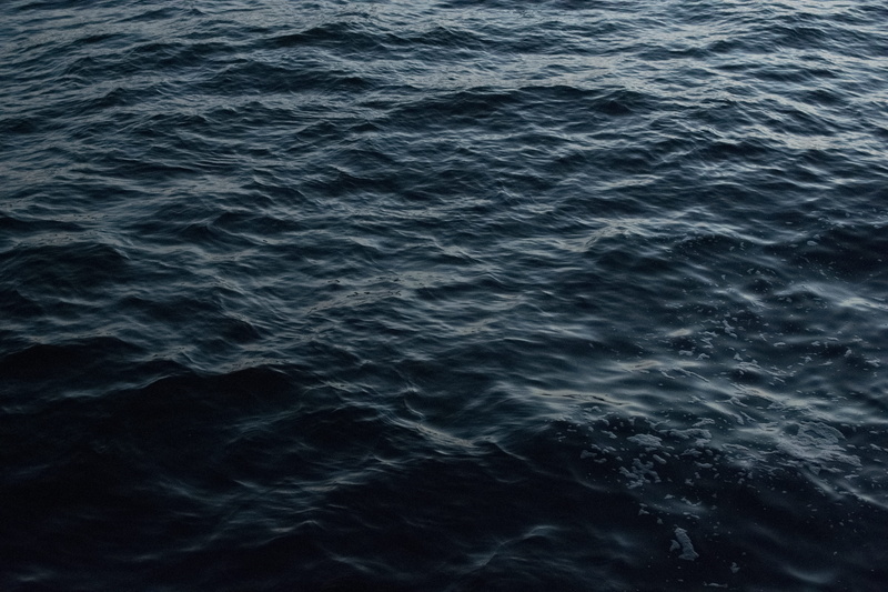 motion, water, backgrounds, san francisco, pattern, dark, ferry, reflection, blue, outdoors, photo, nature, waves, 5K, photography, ripple, closeup, beauty in nature