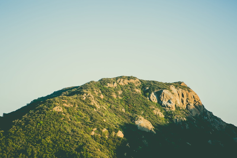 mountain range, coast, copy space, environment, non-urban scene, malibu, scenics - nature, sky, calirfornia, valley, beauty in nature, mountain peak, outdoors