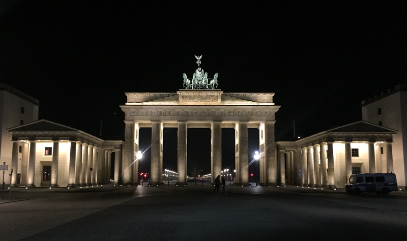berlin wall, architecture, travel destinations, street, city gate, berlin, 2K, the past, statue, travel, brandenburg gate, tourism, neo-classical, accommodation