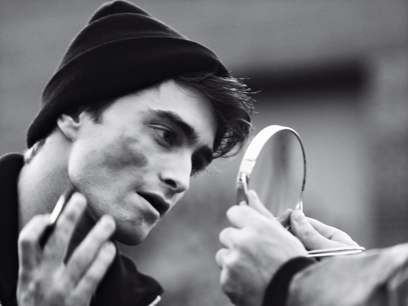 daniel, hd, men, 720P, Daniel Radcliffe, actors, art, radcliffe, grayscale, British, caps, faces, mirrors, people, portraits