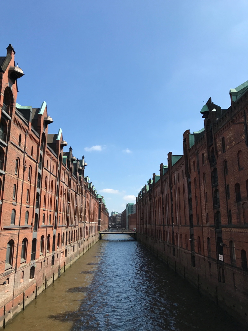 waterways, germany, row house, residential district, waterfront, kontorhaus, alley, 4K, nature, old speicherstadt, outdoors, built structure, diminishing perspective