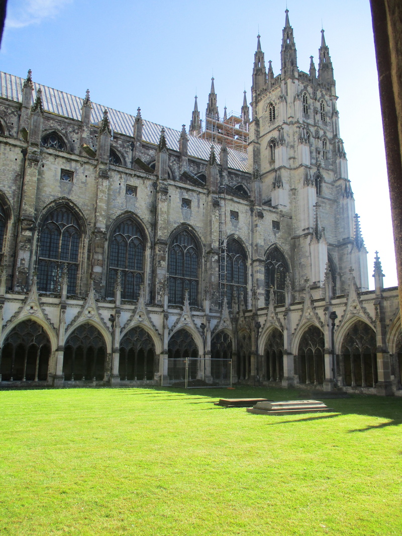 nature, arch, architecture, anglicanism, ancient civilization, lawn, 5K, gothic style, grass, courtyard, built structure, belief, no people, history, plant
