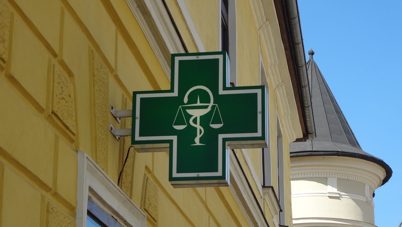 sign, city, 4K, lighting equipment, outdoors, banner pharmacy, window, logo pharmacy, yellow, communication, green color, green, no people, slovak logo pharmacy
