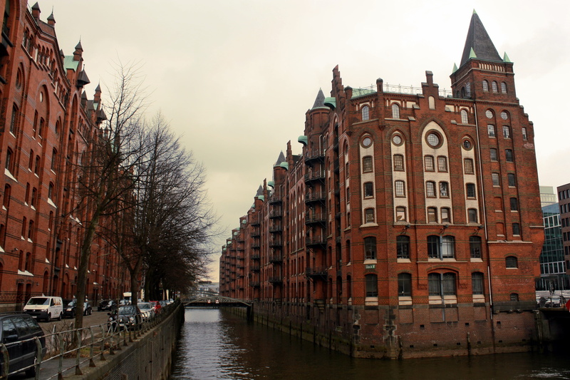 transportation, mode of transportation, nature, waterfront, sky, city, port motifs, water, channel, building, travel, fleet lock, built structure, canal