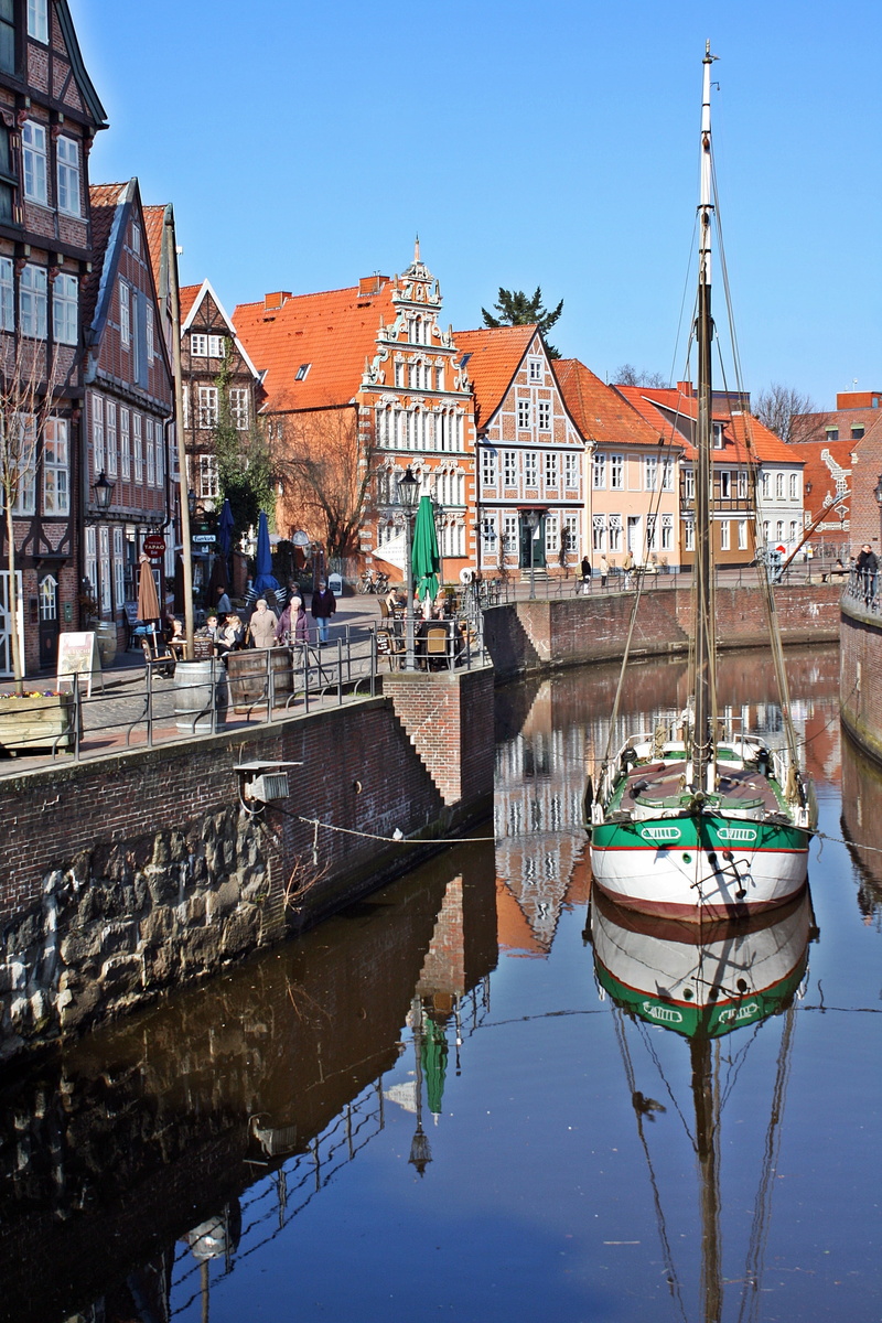 city ​​stade, waterfront, nature, boot, truss, stade, reflection, moored, mirroring, clear sky, hanseatic city, old town, outdoors, built structure, port motifs