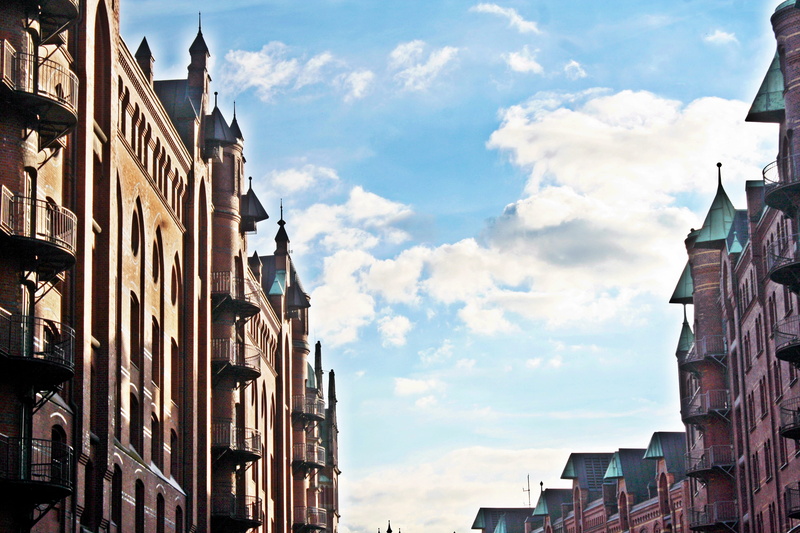 brick, cloud - sky, building exterior, 4K, low angle view, nature, residential district, built structure, history, old speicherstadt, travel destinations