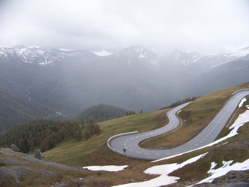 sky, winding road, snow, nebelschleier, road, landscape, nockberge, trekkingn, outdoors, tranquil scene, mountain, alpine hiking, tranquility, beauty in nature