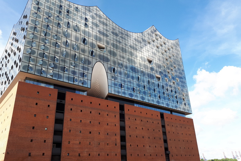 elbe philharmonic hall, built structure, nature, hamburg, outdoors, brick, steel, building exterior, cloud - sky, opera, hamburg port, city, modern, elbe