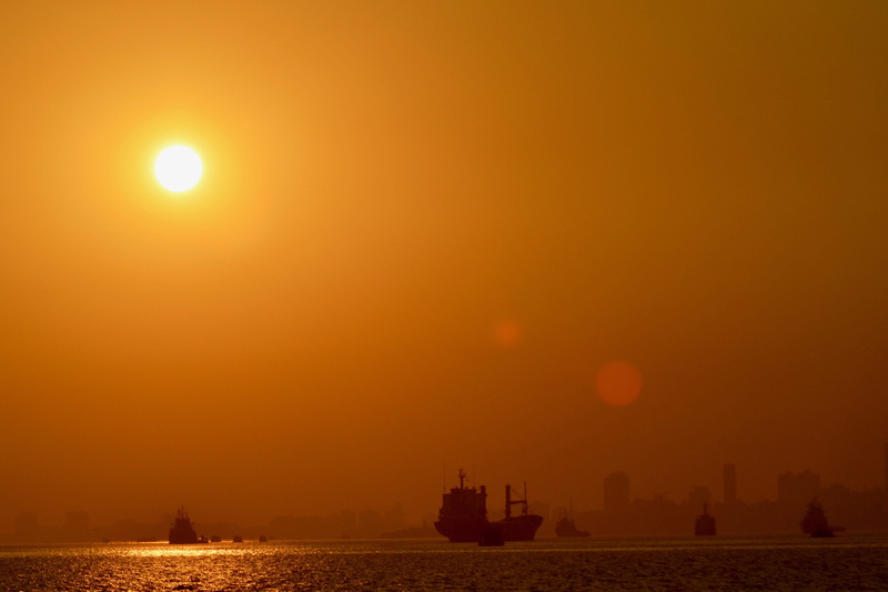 water, ocean, ships, nautical vessel, scenics - nature, lens flare, landscape, dusk, beauty in nature, tranquility, bombay, tranquil scene, no people, 4K