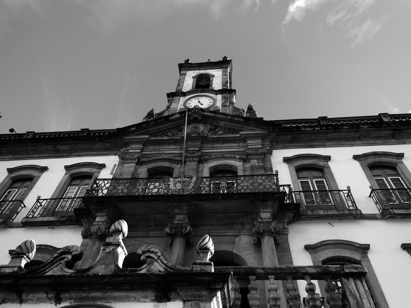 representation, art and craft, history, black gold, statue, architecture, culture, historical heritage, windows, historic city, monument, religion, sky