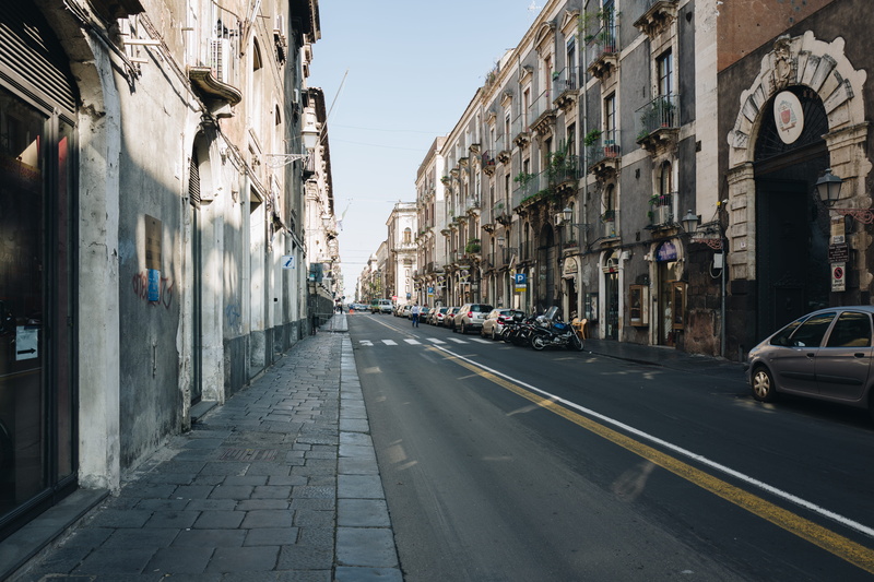 italy, city, via vittorio emanuele ii, 5K, building, day, road, incidental people, built structure, sky, streets, catania, transportation, direction, motor vehicle