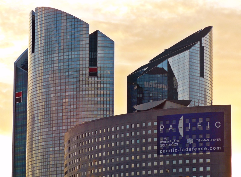 la défense, city, evening light, tall - high, building, office, skyline, lichtspiel, information, glass facade, window, modern, no people, text, skyscraper