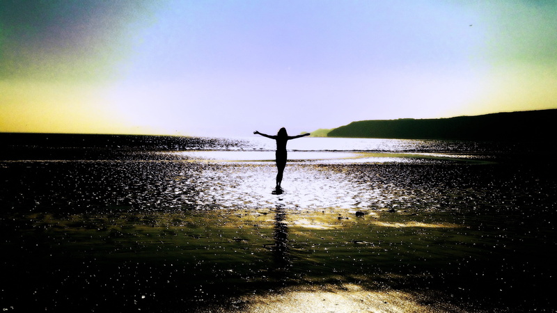 holidays, sand, swimming, standing, nature, shadow, wide, surrounded, reflection, sea, one person, water, background, effect, golden hour, hour, freedom