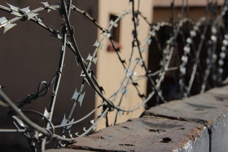 sharp, no people, barbed wire, focus on foreground, johannesburg, razor wire, rusty, architecture, south africa, 5K, close-up, wire, razorwire, citylife