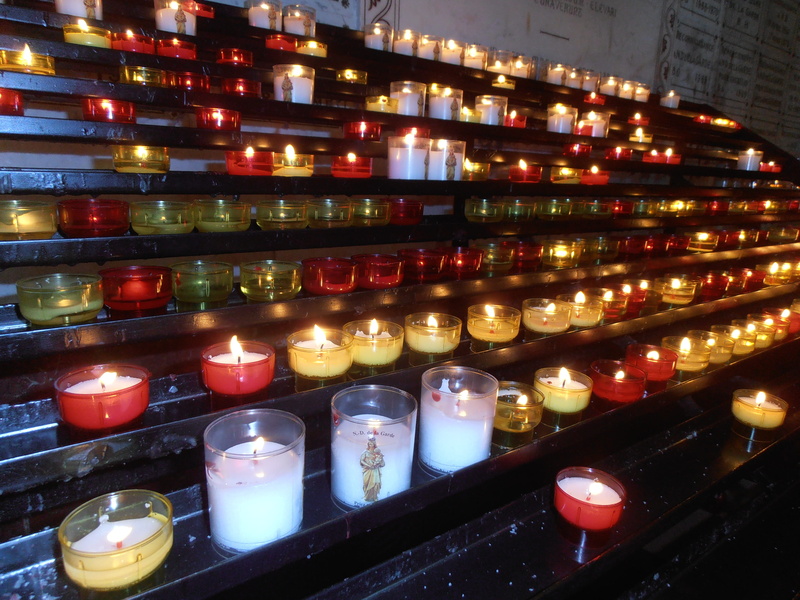 building, 4K, burning, fire, architecture, notre dame de la garde, candle, catholic, notre dame, lights, candlelight, glowing, light, altar, place of worship