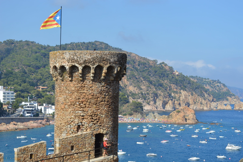 the past, 5K, boats, building exterior, travel, no people, catalyna, coastline, tourism, flag, architecture, sky, mountain, day, sea, land, built structure