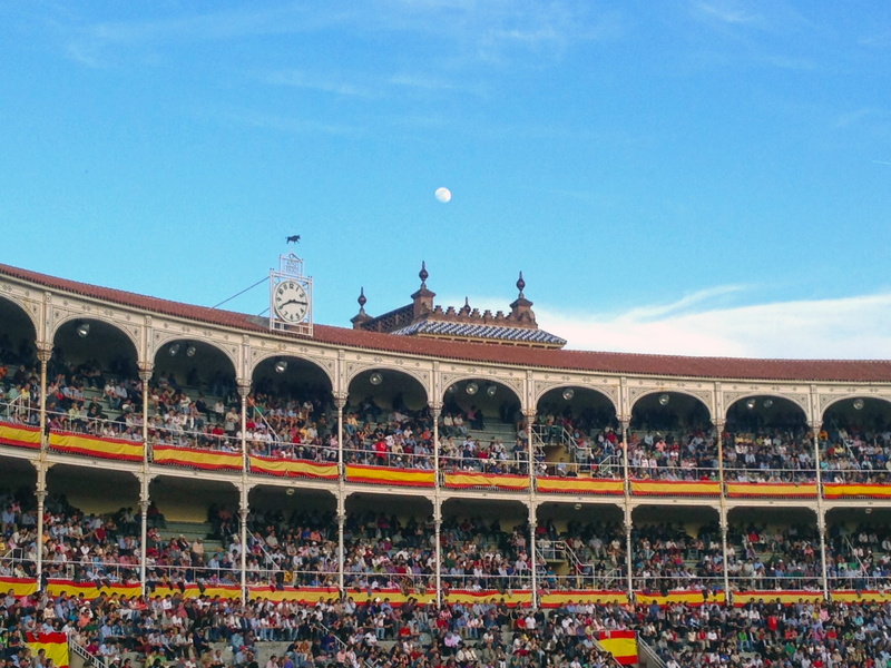 clock, crowd, nature, sky, 2K, filled, group of people, spanish flag, history, the past, stadium, day, bullring, clear sky, outdoors, travel, architecture