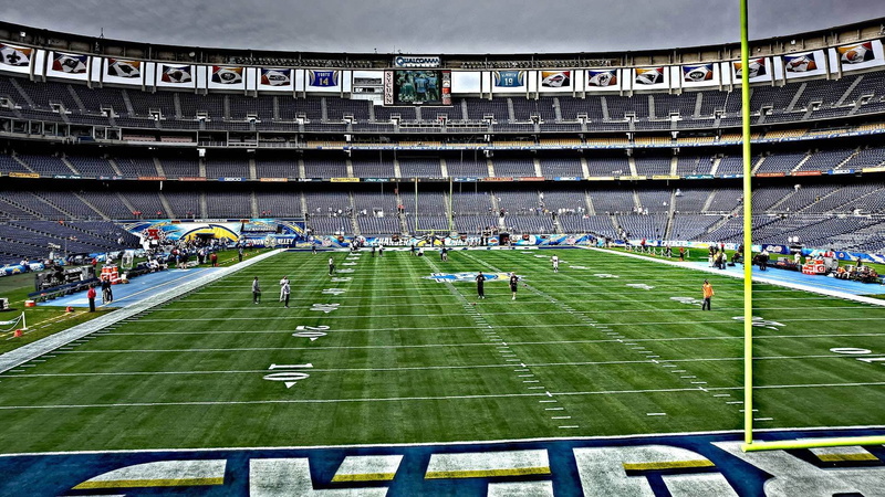turf, leisure activity, outdoors, group of people, Rugby, architecture, field, large group of people, grass, seat, built structure, bleachers, stadium