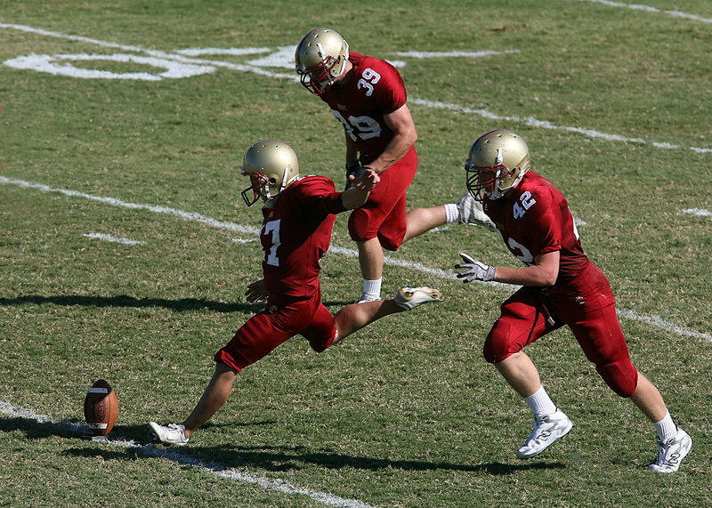 young adult, sport, sportsman, helmet, people, american football - sport, sports helmet, full length, athlete, competition, teenager, adolescence, sports equipment