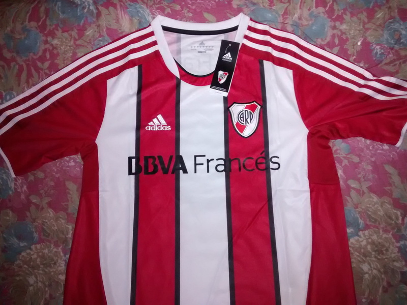 striped, white, jersey, pride, River Plate, focus on foreground, clothing, black, bbva, soccer, text, textile, red, 2K, shirt, western script, front view