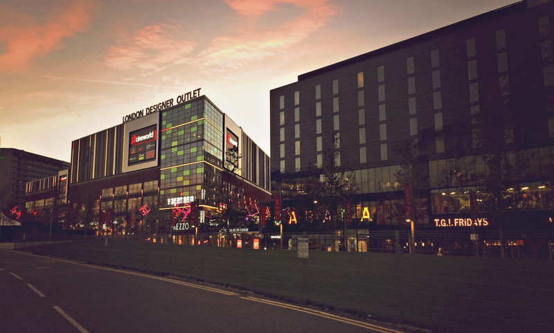 office, england, cloudy, retro, Shopping, shop, sunset, city life, built structure, buildings, sky, clothing, urban, wembley, nature, structure, Building