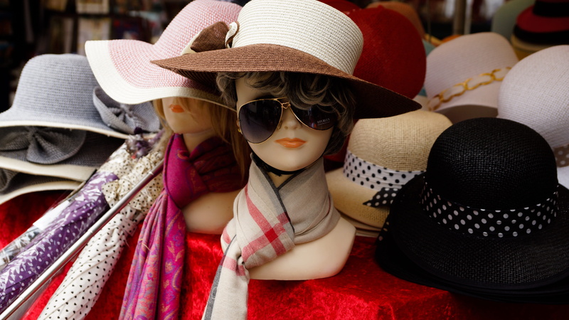 5K, straw, human body part, market, hats, assorted, fashion, sunglasses, women, indoors, female likeness, tourism, clothing, scarf, s, dress, fedora, store