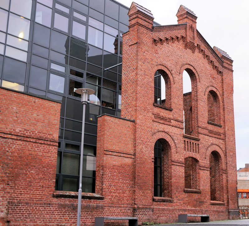 city, architecture, wall - building feature, building exterior, uni kassel, outdoors, stone wall, brick, stone, bricks, nature, university, facade, kassel