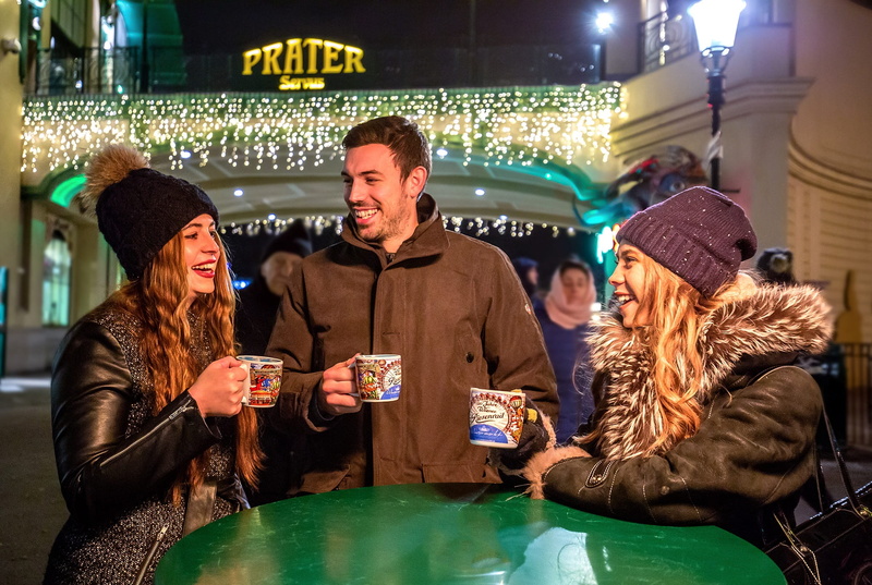 christmas atmosphere, warm clothing, glass, togetherness, vienna, drink, men, mood, clothing, christmas time, nightlife, mulled wine, alcoholic, people