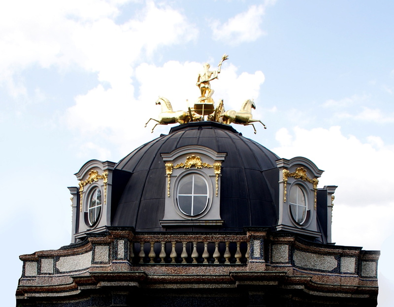 quadriga, roof, built structure, art and craft, clock, low angle view, cloud - sky, travel, residence, day, castle, germany, ornate, statue, time, summer