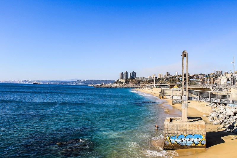 day, clear sky, water, sea, office building exterior, nature, beach, copy space, valparaiso, building exterior, no people, travel destinations, outdoors