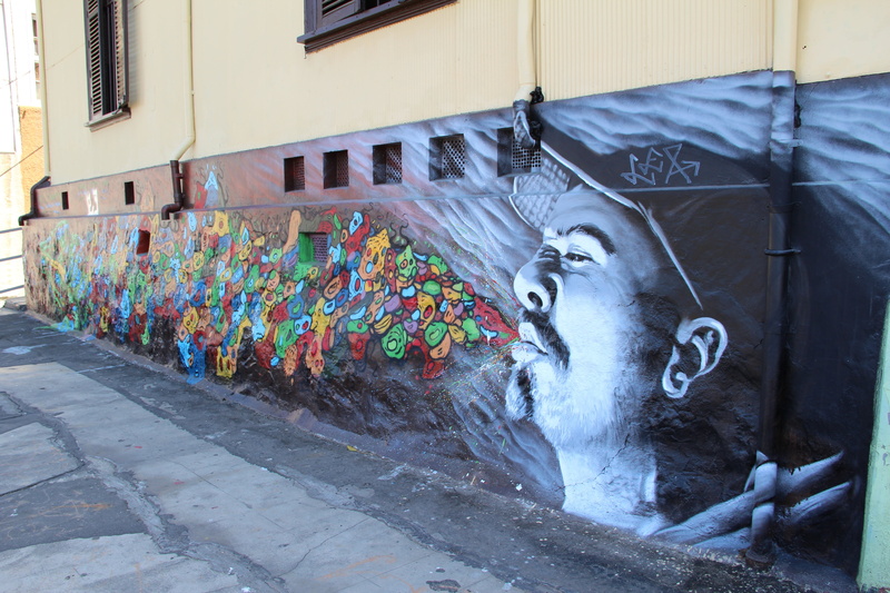 outdoors, valparaiso, 5K, architecture, day, street, alley, craft, building, painting, art and craft, street art, built structure, no people, human representation