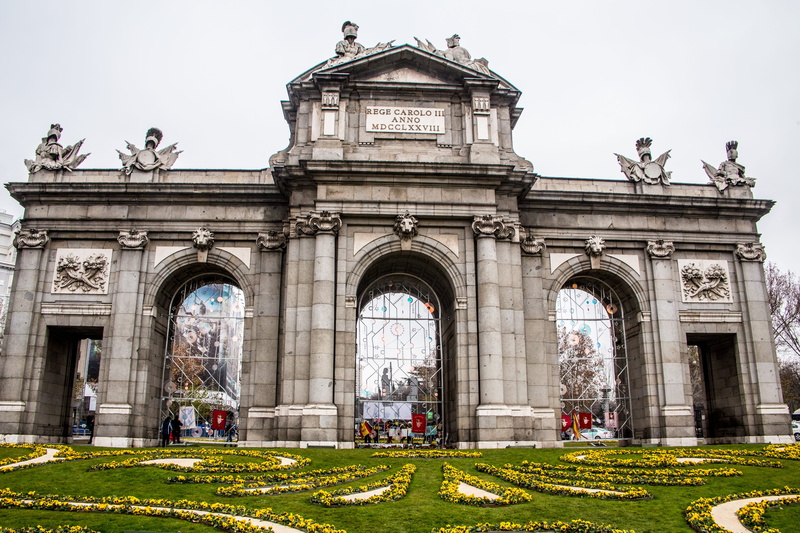 travel destinations, the past, architecture, tourism, arches, structure, outdoors, city, puerta de alcala, art and craft, concrete, gray, green, colonnade