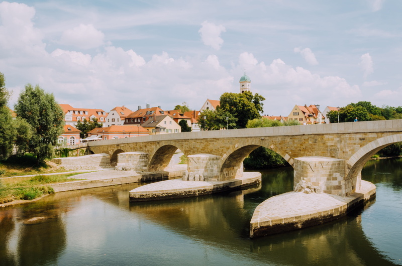 river, connection, church, day, building, building exterior, stone bridge, reflection, waters, sky, 4K, tree, no people, bridge, danube, plant, arch bridge
