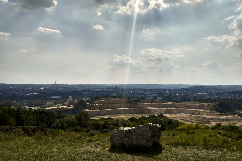 tranquil scene, sun, grass, 4K, beauty in nature, regensburg, quarry, non-urban scene, sunbeam, nature, landscape, environment, cloud - sky, field, outdoors