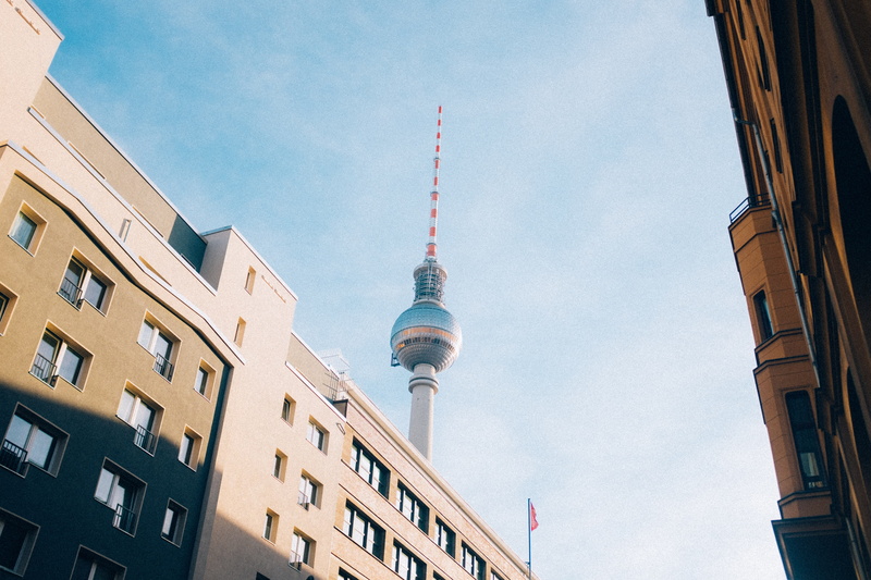 tall - high, travel destinations, sky, berlin tower, fernsehturm, global communications, spire, skyscraper, nature, fernsehturm berlin, low angle view